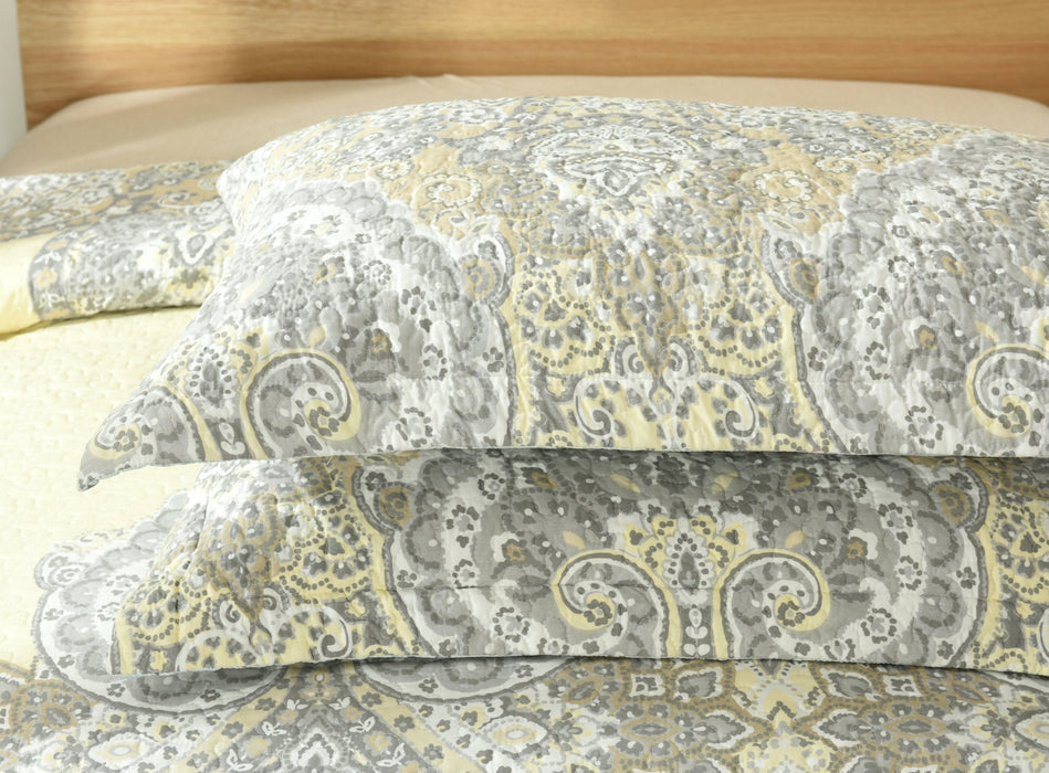 DaDa Bedding Bohemian Pale Daffodil Bedspread Set - Yellow Grey Floral Indian Medallion (C15205-7) - DaDa Bedding Collection