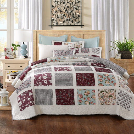 DaDa Bedding Floral Cottage Blossoms Burgundy Minty Cotton Patchwork Bedspread Set (JHW-618) - DaDa Bedding Collection